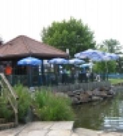 See Pavillion Pizzeria & Kebap